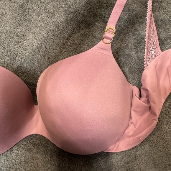 New Victoria’s Secret Bra 38DD never worn - Picture 4 of 4